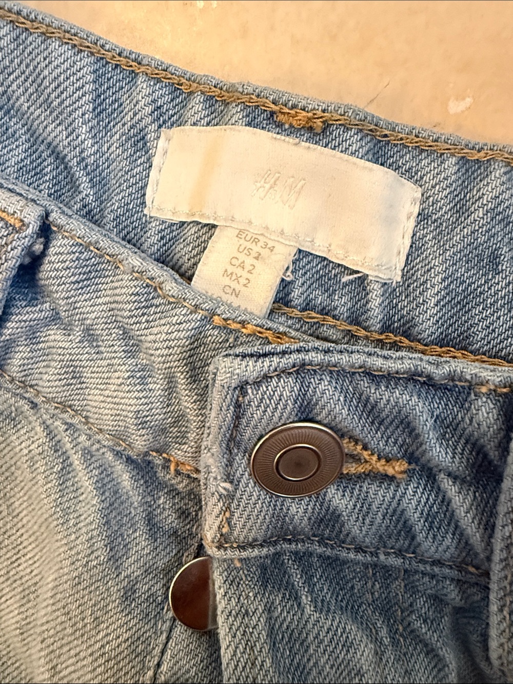 H&M jeans - Picture 2 of 2